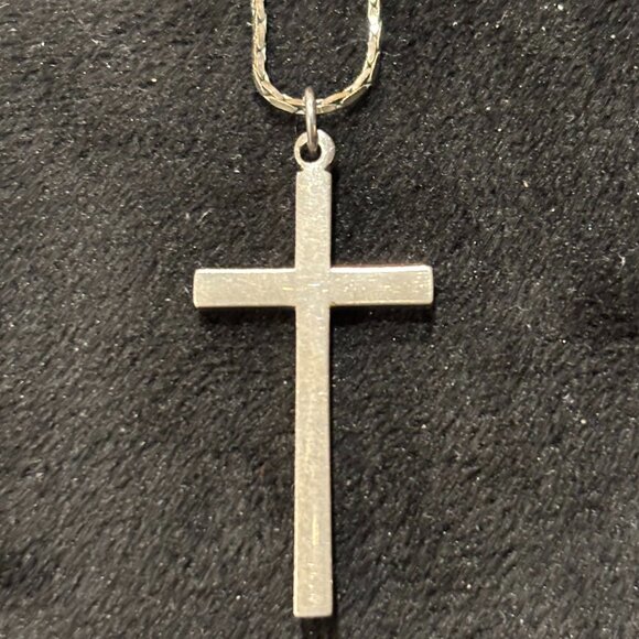 Vintage 925 Silver Cross Pendant Necklace with 17" Square Chain - Picture 1 of 10